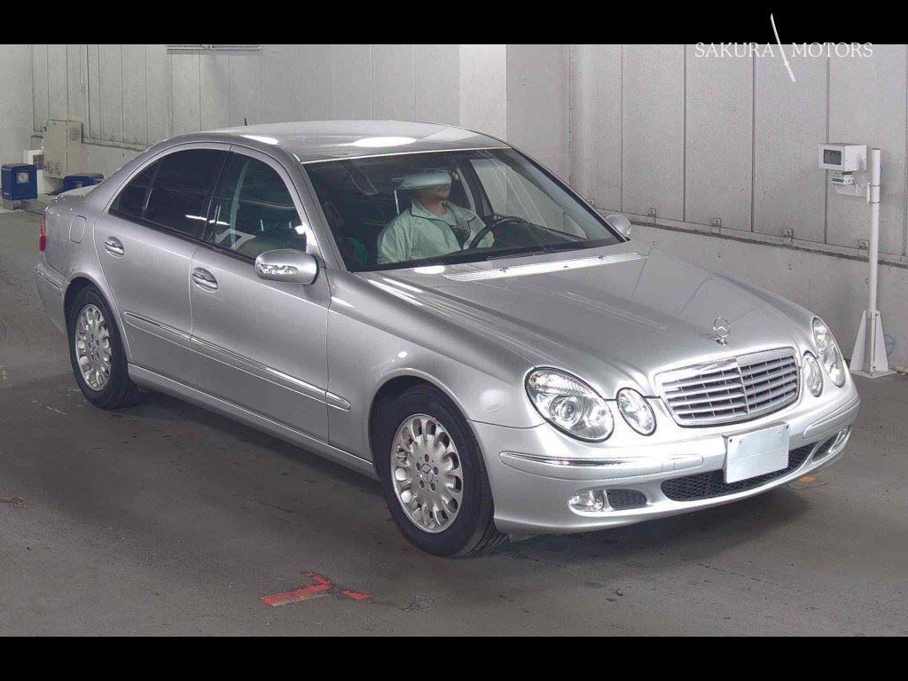 MERCEDES BENZ E-CLASS 4D E240