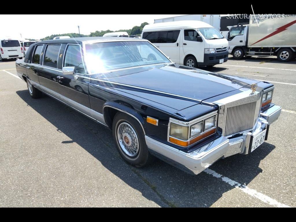 CADILLAC LIMOUSINE OTHERS