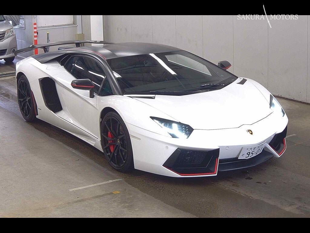 LAMBORGHINI AVENTADOR CP 4WD LP700-4 PIRELLI EDITION