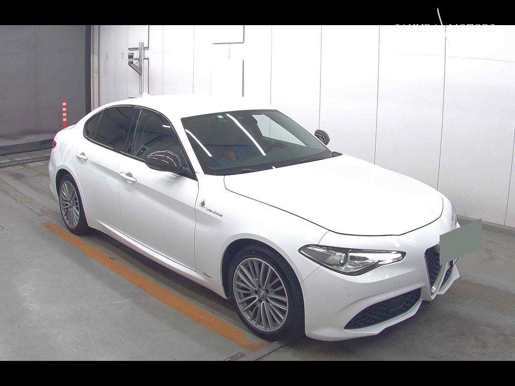 ALFA ROMEO GIULIA 4D 4WD VELOCE