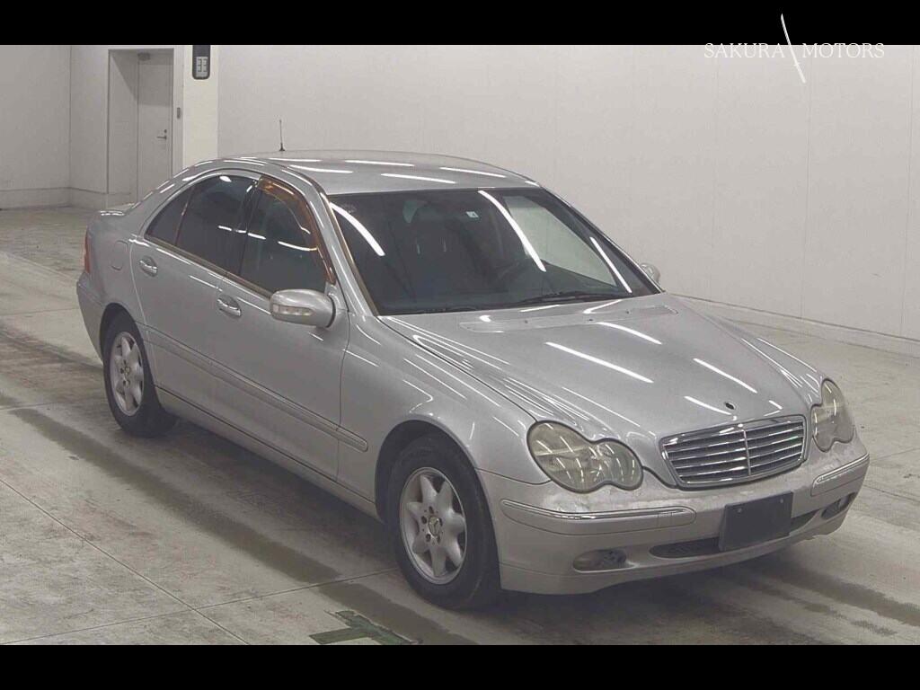 MERCEDES BENZ C-CLASS 4D