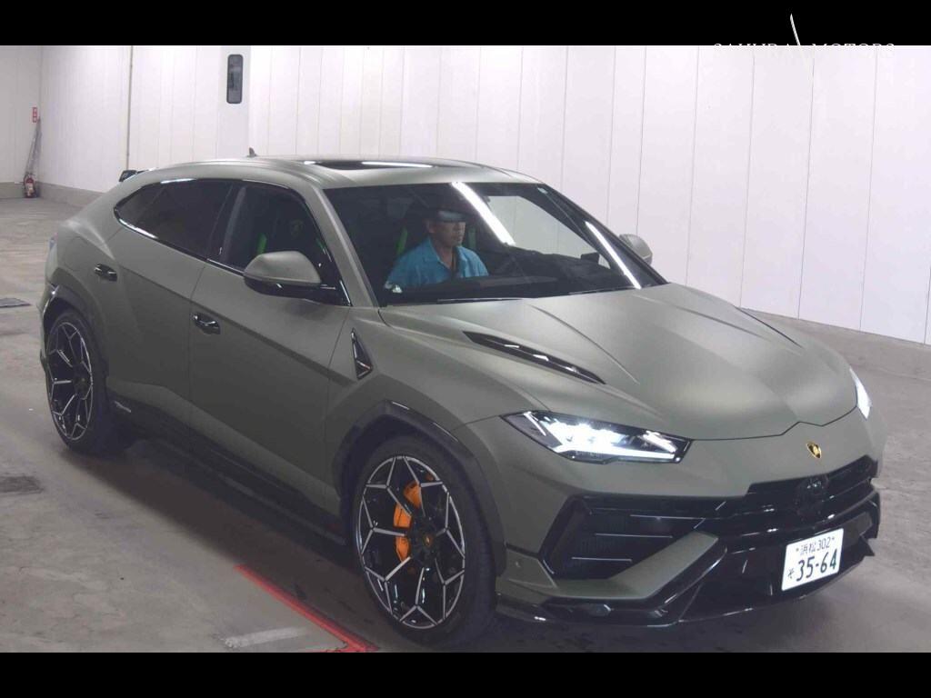 LAMBORGHINI URUS 4WD PERFORMANTE