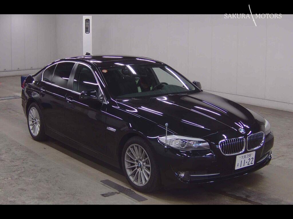 BMW 5 SERIES 4D 528I