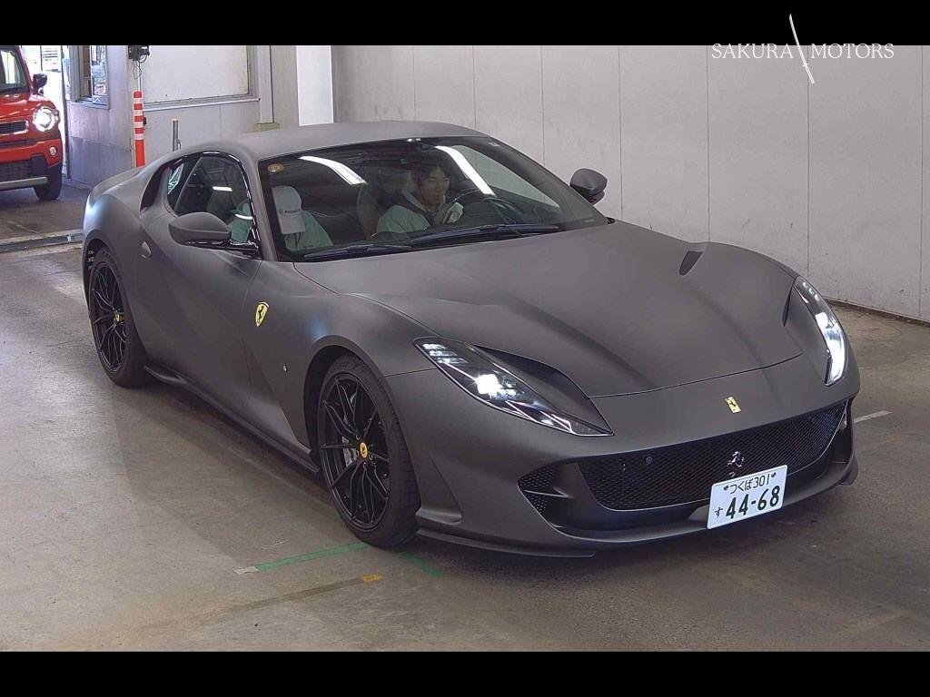 FERRARI 812SUPERFAST BASE GRADE