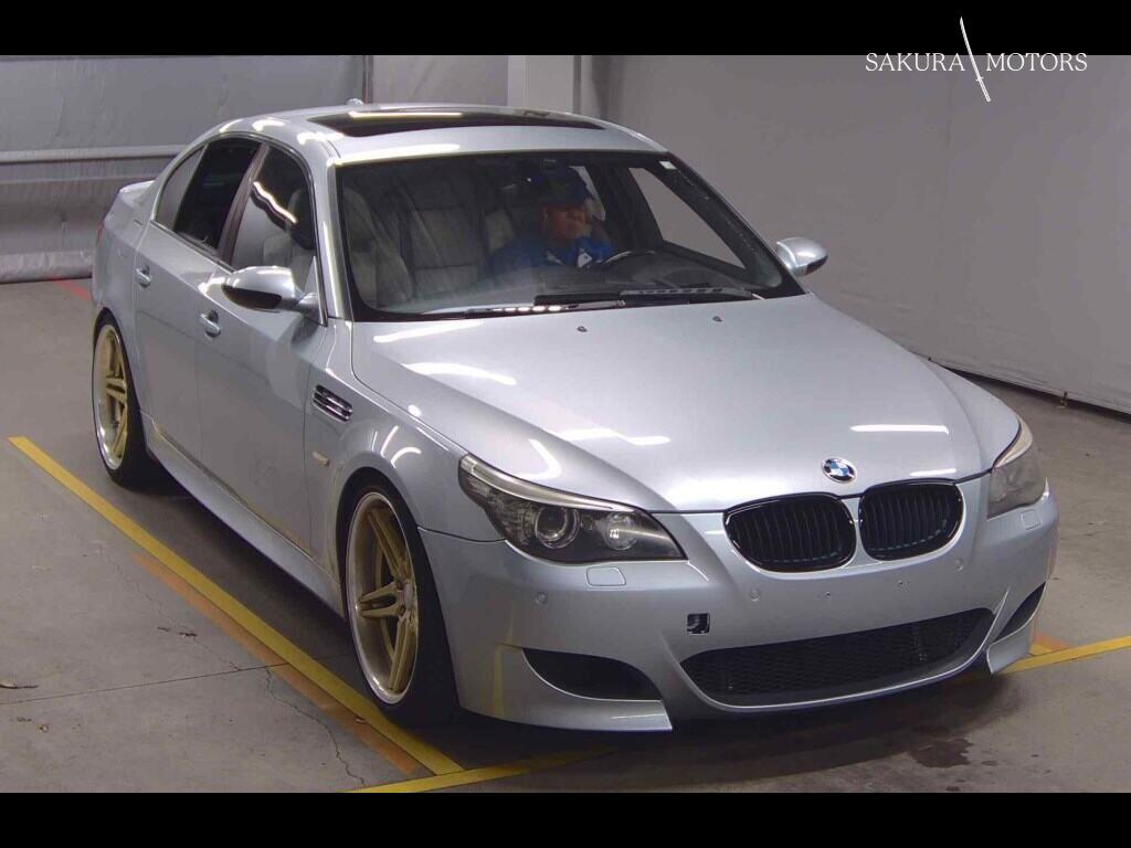 BMW M5 4D M5