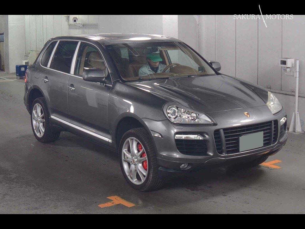 PORSCHE CAYENNE 4WD TURBO