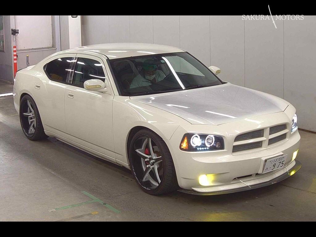 DODGE CHARGER 4D SE