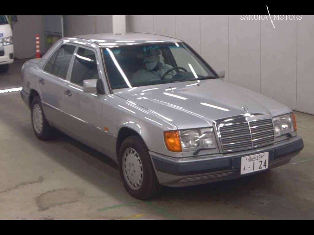 MERCEDES BENZ MEDIUM CLASS 4D 4WD 300E 4MATIC