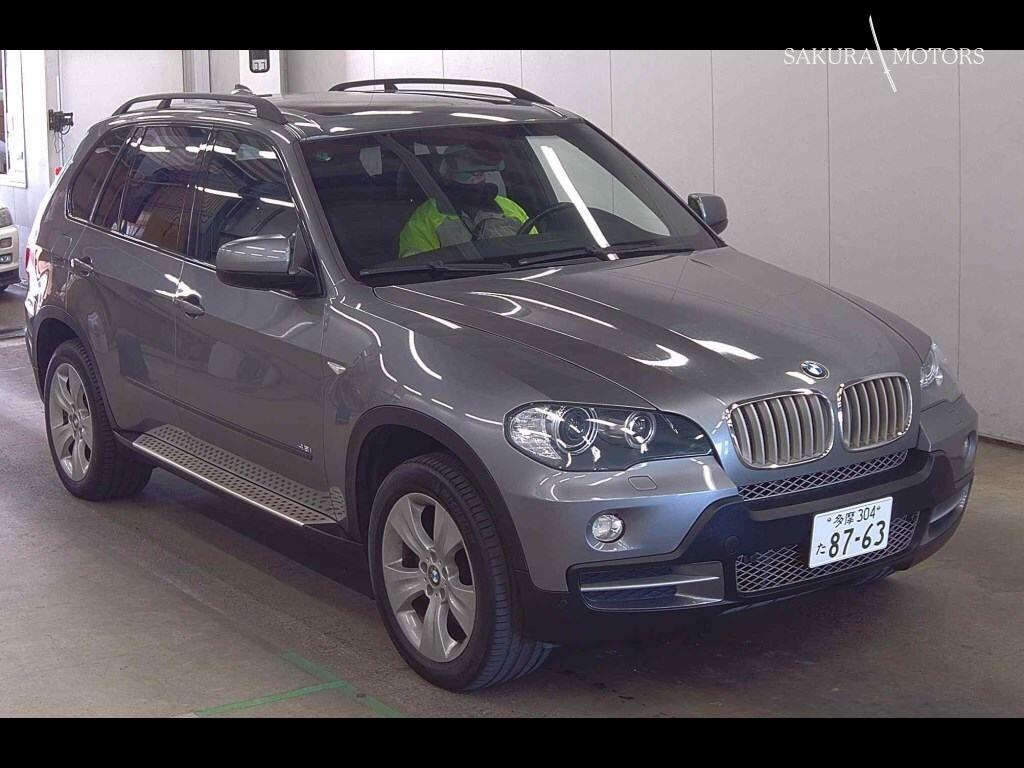 BMW X5 4WD 4.8I